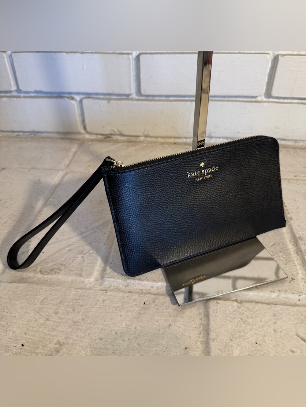 NWOT Kate Spade Black Saffiano Leather Slim Phone Wristlet Wallet